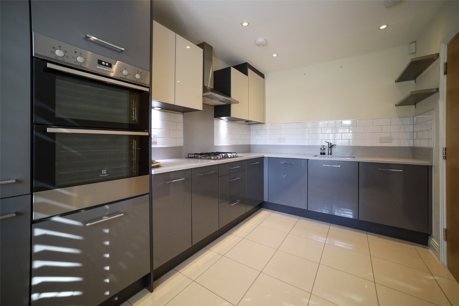 4 bedroom House to let in Earley, Reading, Berkshire