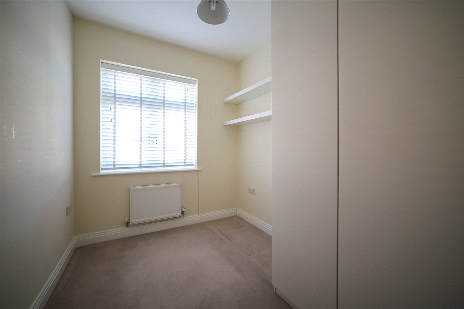 4 bedroom House to let in Earley, Reading, Berkshire