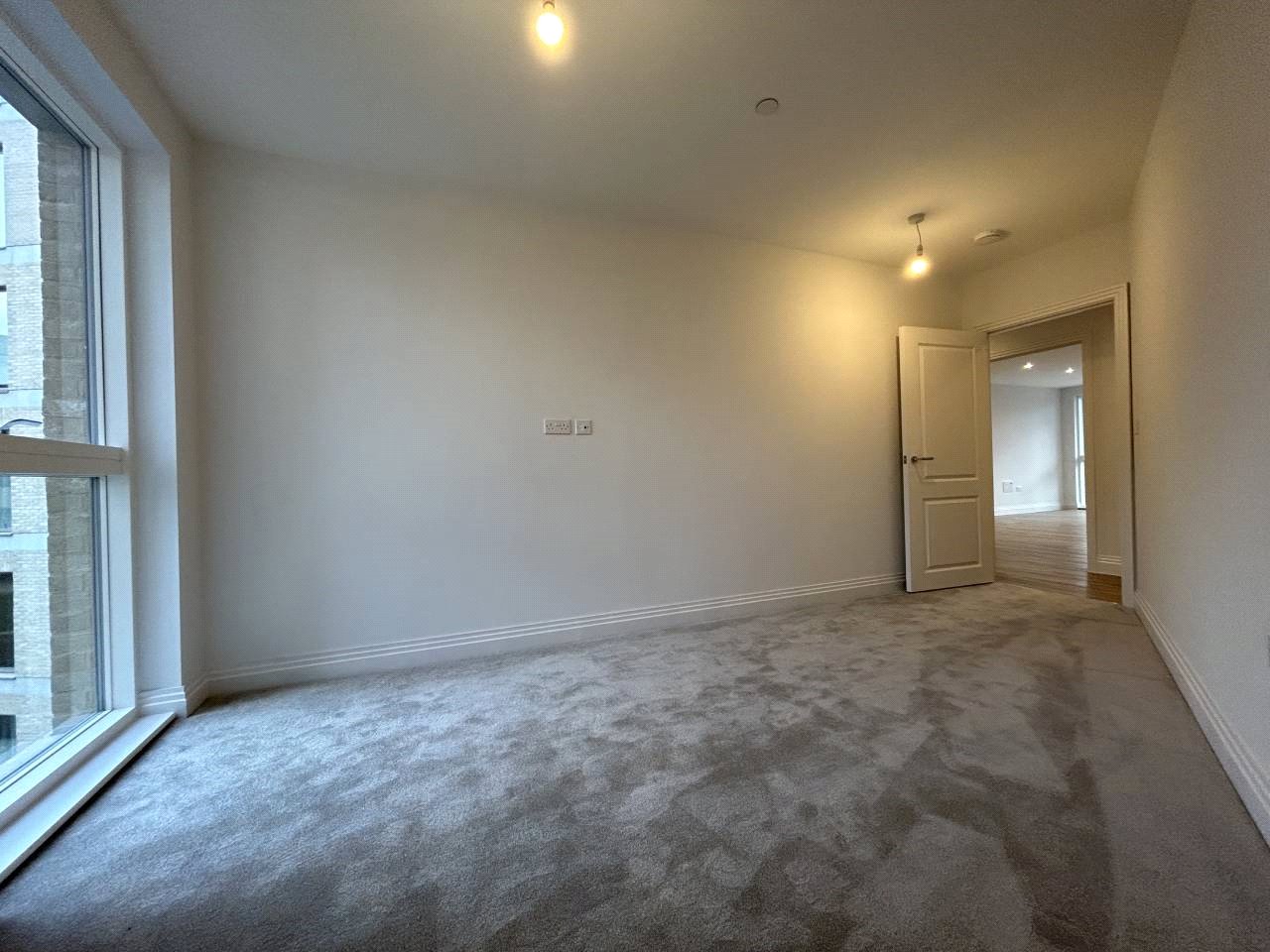 2 bedroom Flat to let in Reading