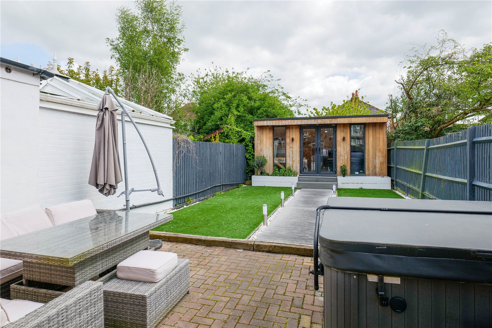 2 bedroom House to let in Caversham, Reading, Berkshire