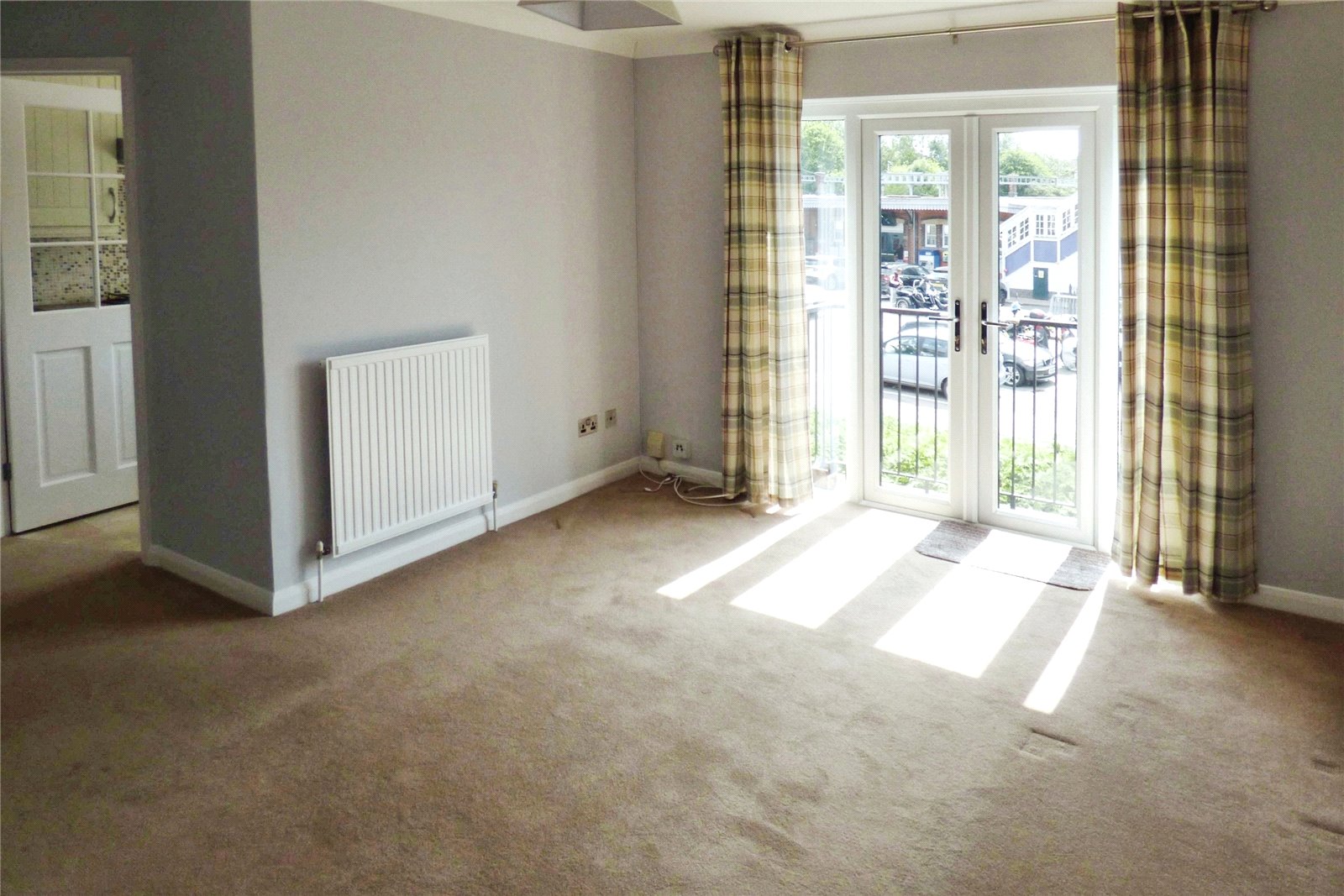 1 bedroom Flat to let in Twyford, Reading, Berkshire