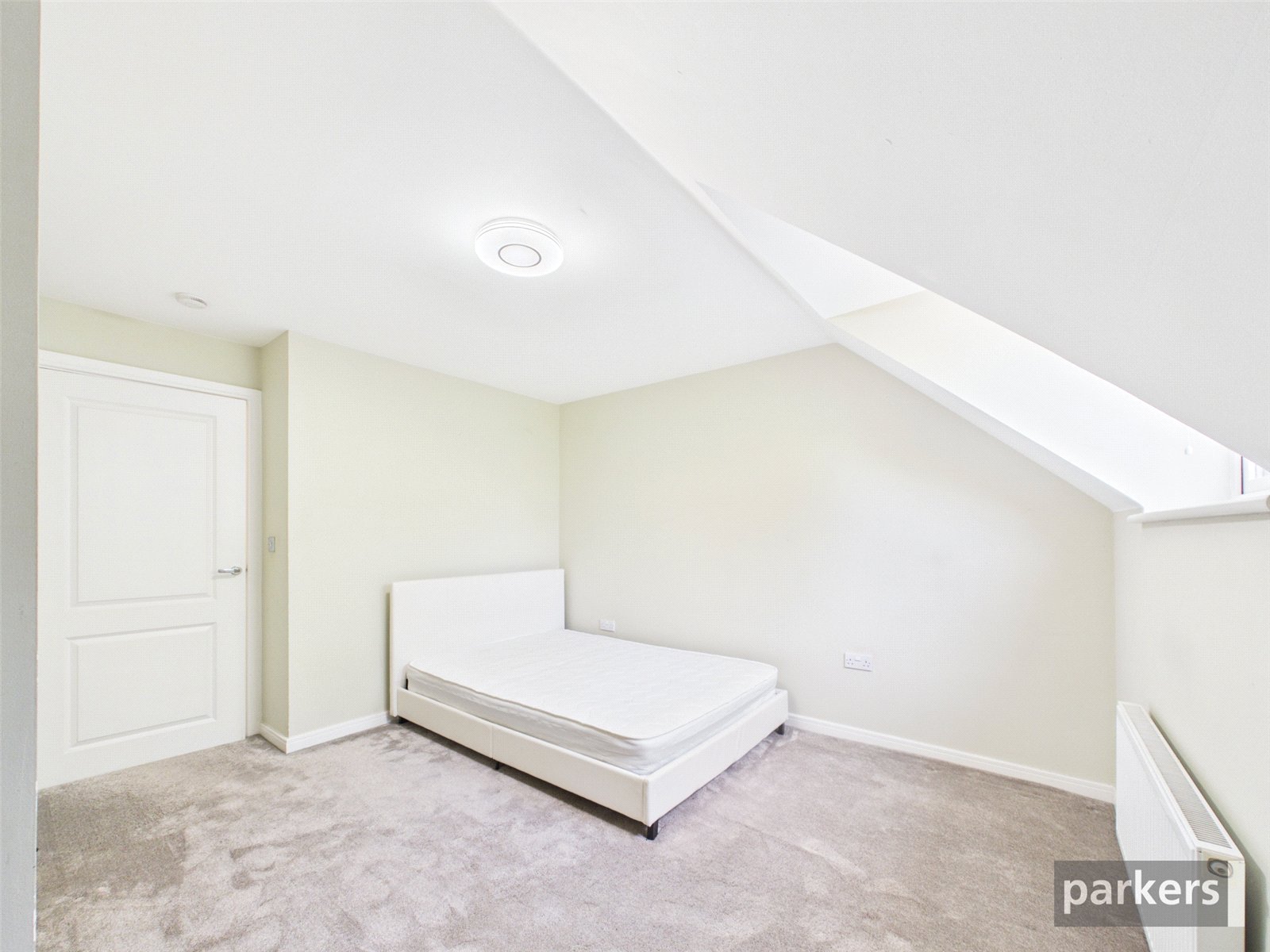 4 bedroom House to let in Reading, Berkshire