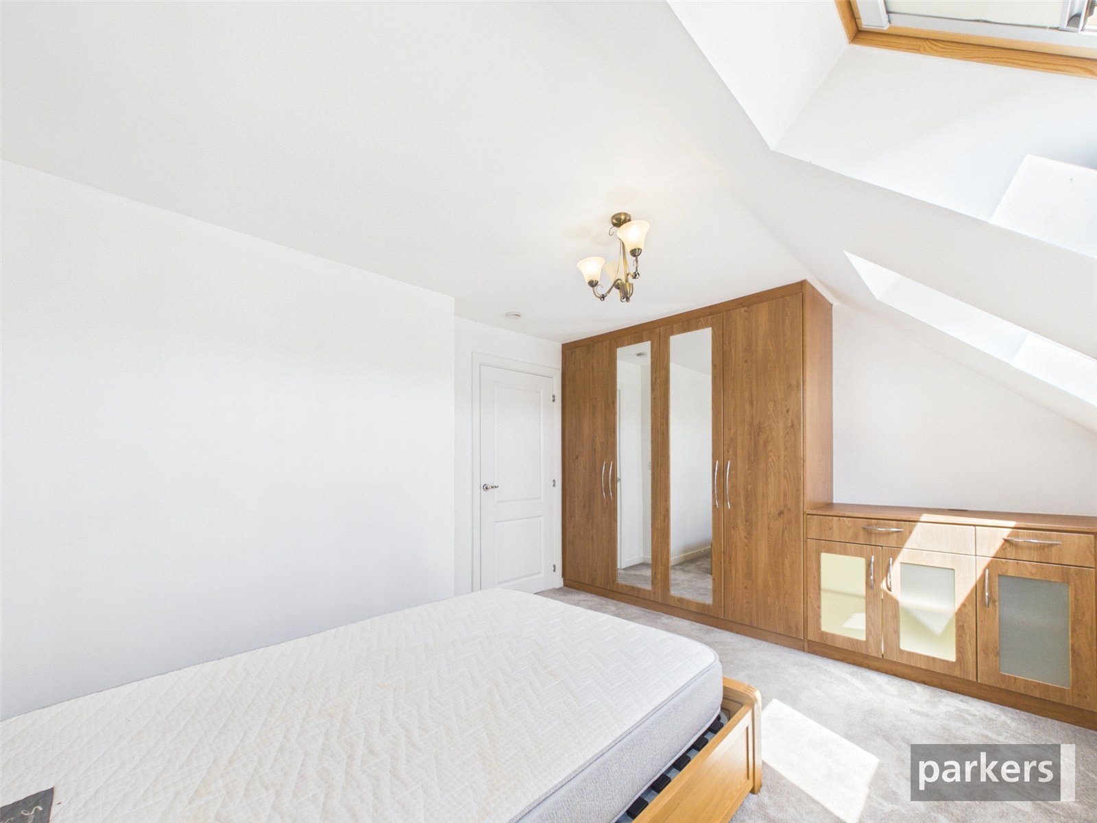 4 bedroom House to let in Reading, Berkshire