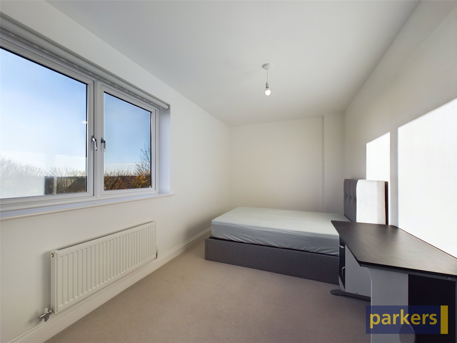 2 bedroom Flat to let in Reading, Berkshire