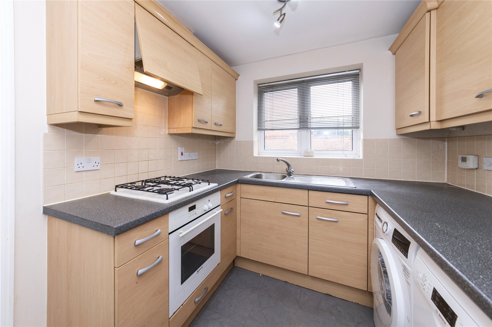 3 bedroom House to let in Earley, Reading, Berkshire