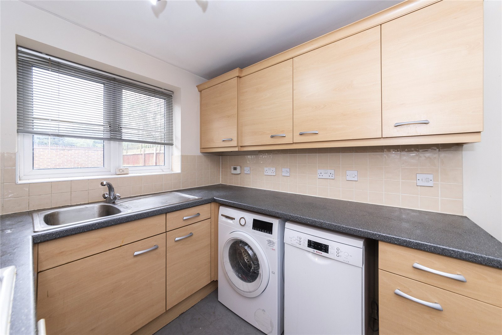 3 bedroom House to let in Earley, Reading, Berkshire