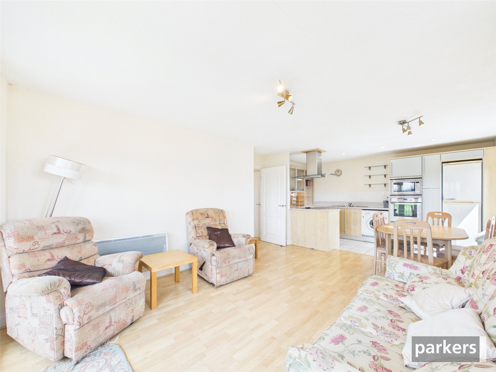 2 bedroom Flat to let in Napier Road, Reading, Berkshire
