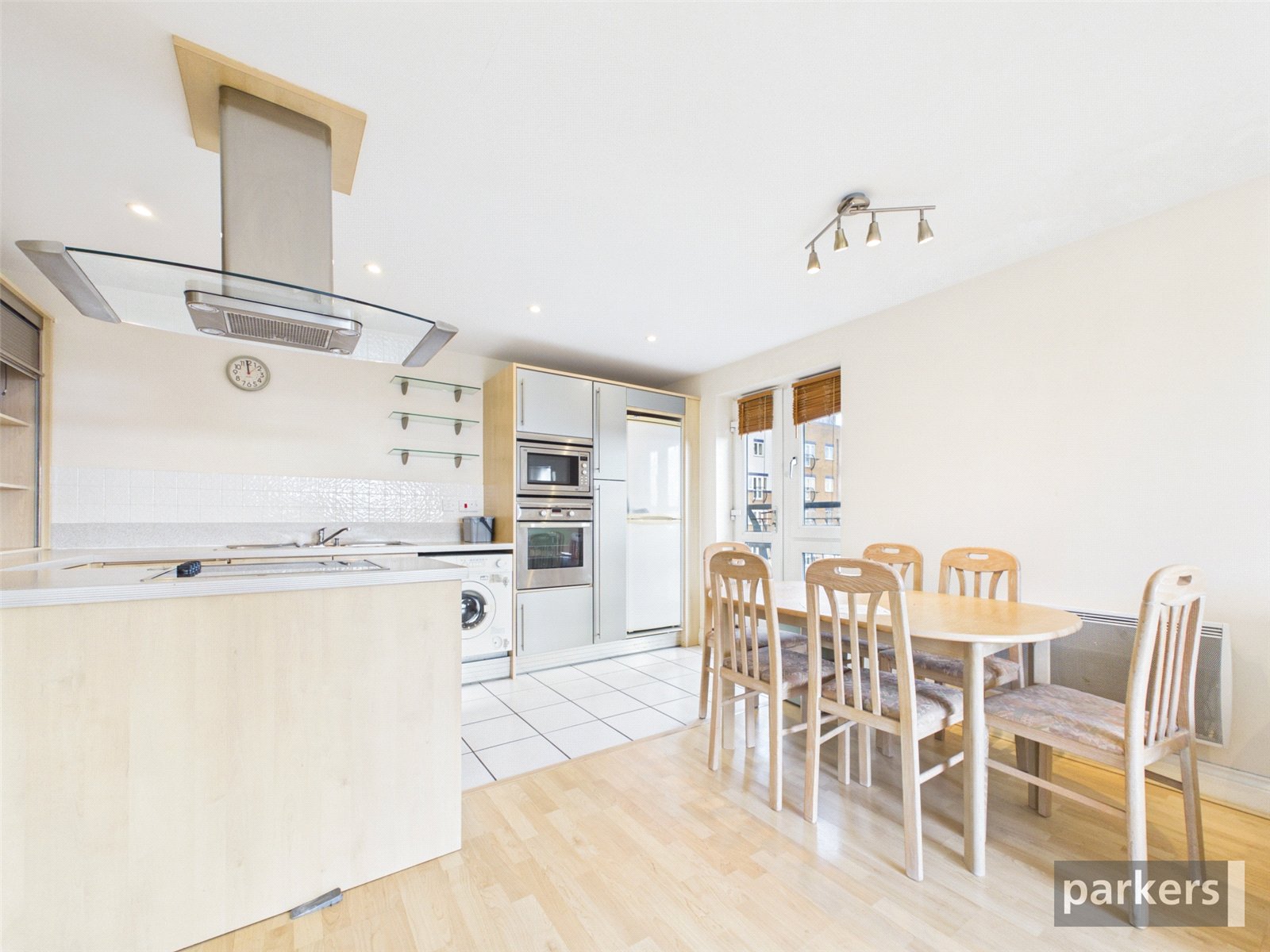 2 bedroom Flat to let in Napier Road, Reading, Berkshire