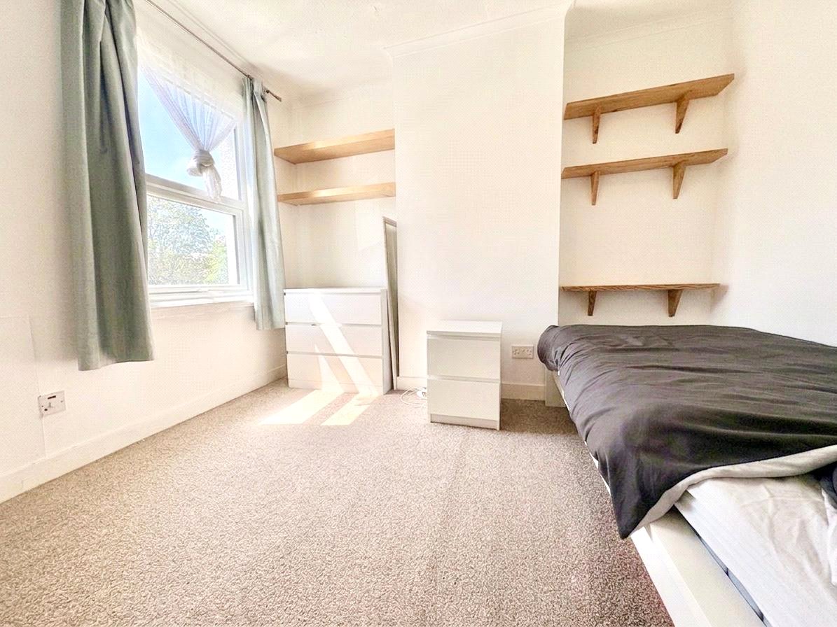 3 bedroom House to let in Reading, Berkshire