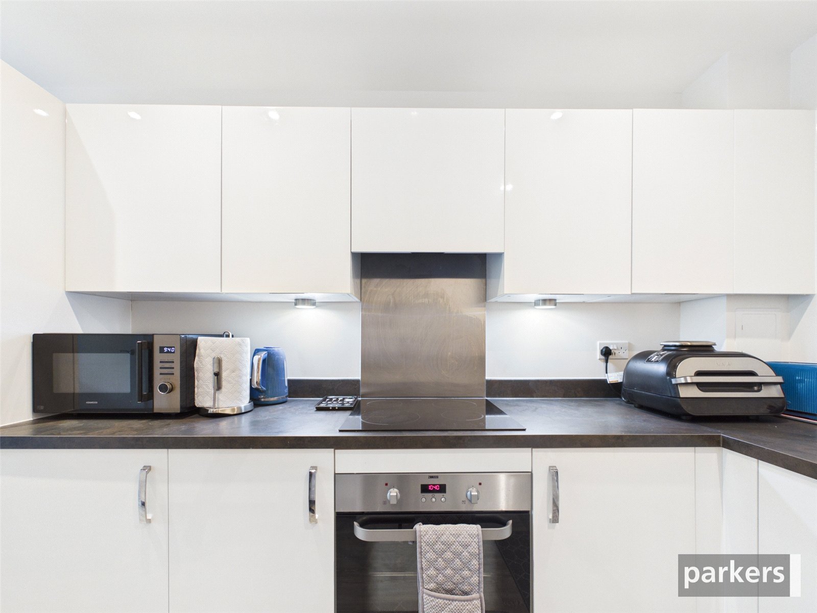 2 bedroom Flat to let in Bracknell, Berkshire
