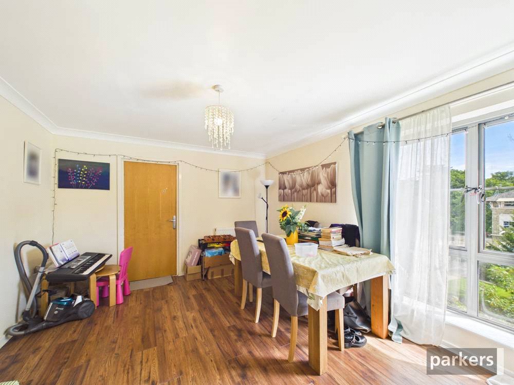 2 bedroom Flat for sale in Reading, Berkshire