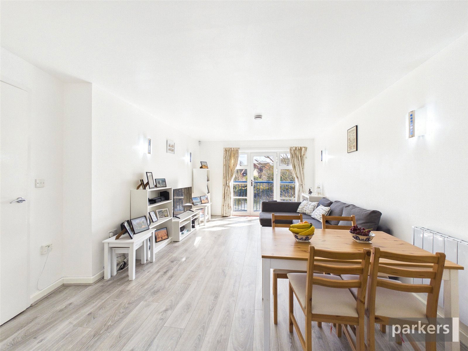 2 bedroom Flat to let in Reading, Berkshire