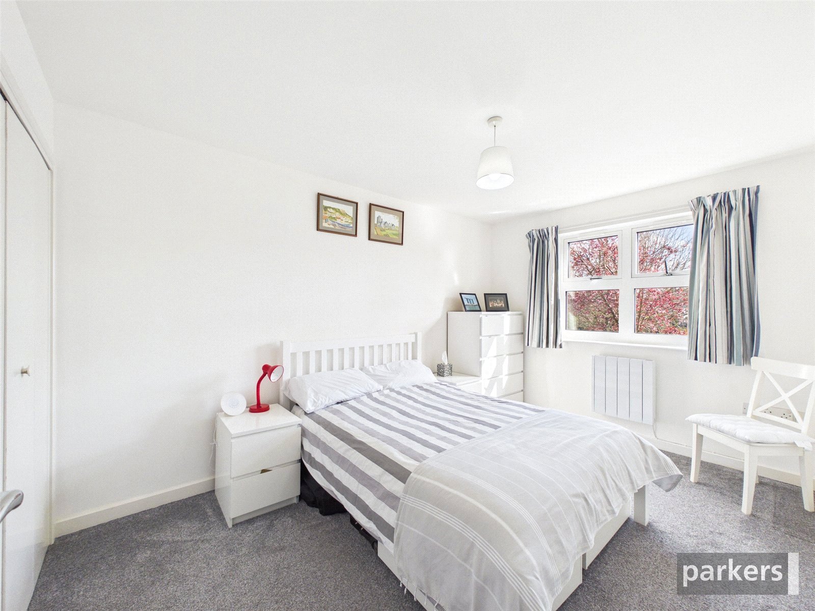 2 bedroom Flat to let in Reading, Berkshire