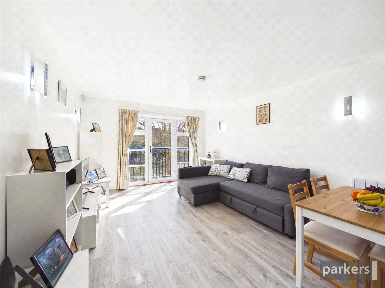 2 bedroom Flat to let in Reading, Berkshire