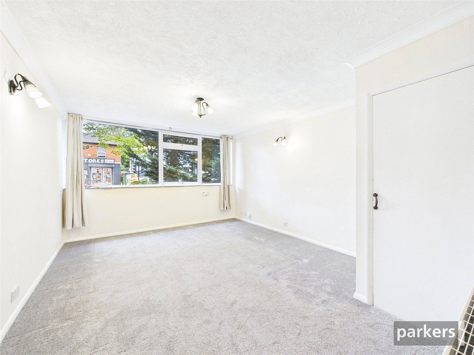 2 bedroom Flat to let in Reading, Berkshire