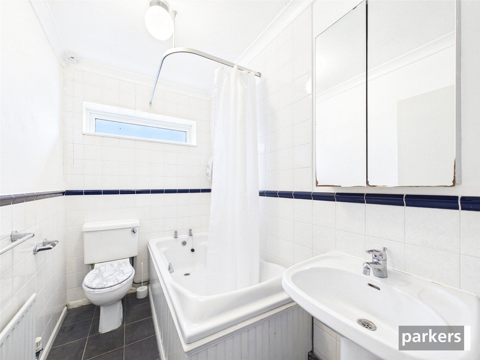 2 bedroom Flat to let in Reading, Berkshire