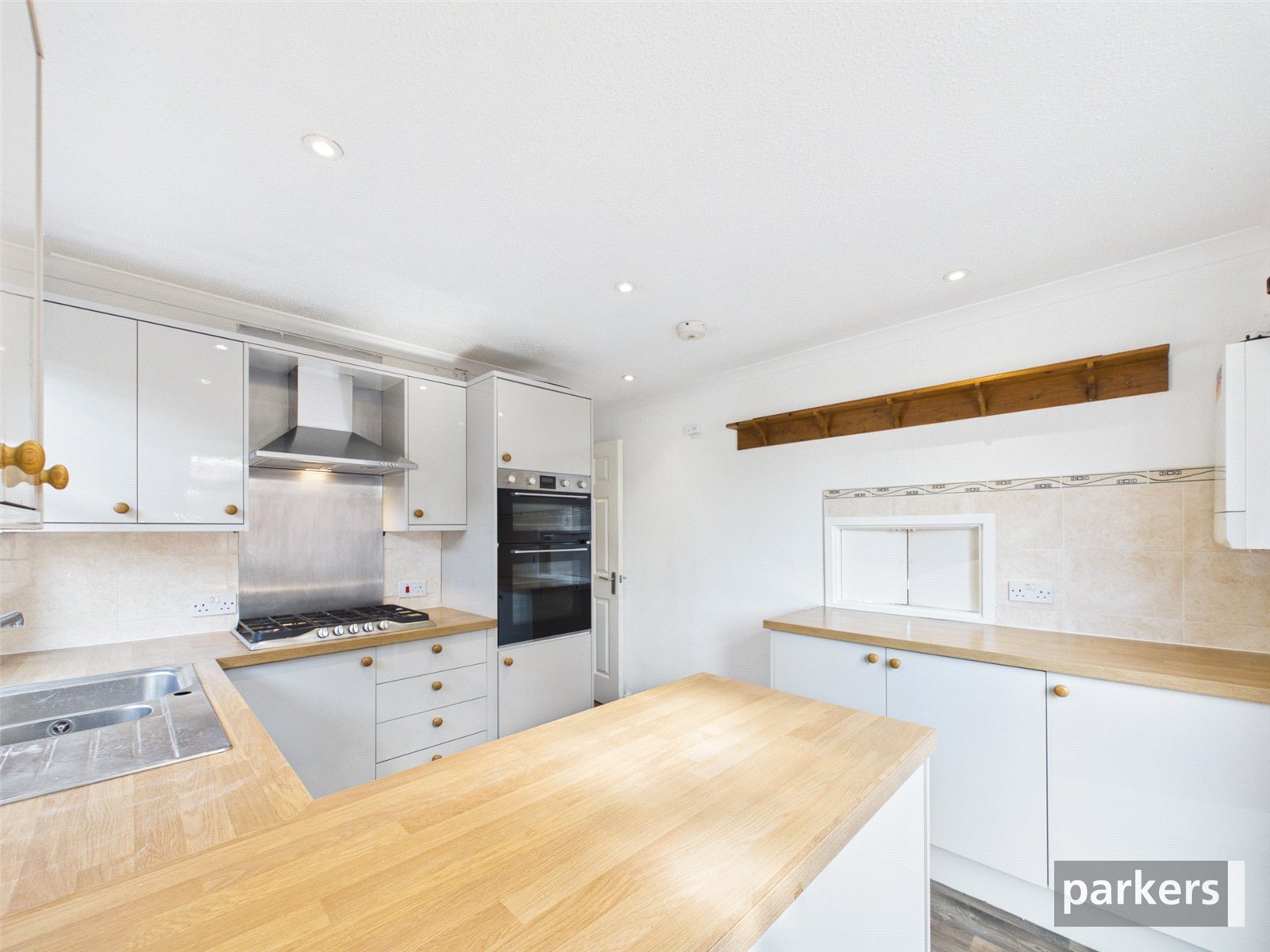 4 bedroom House to let in Lower Earley, Reading, Berkshire