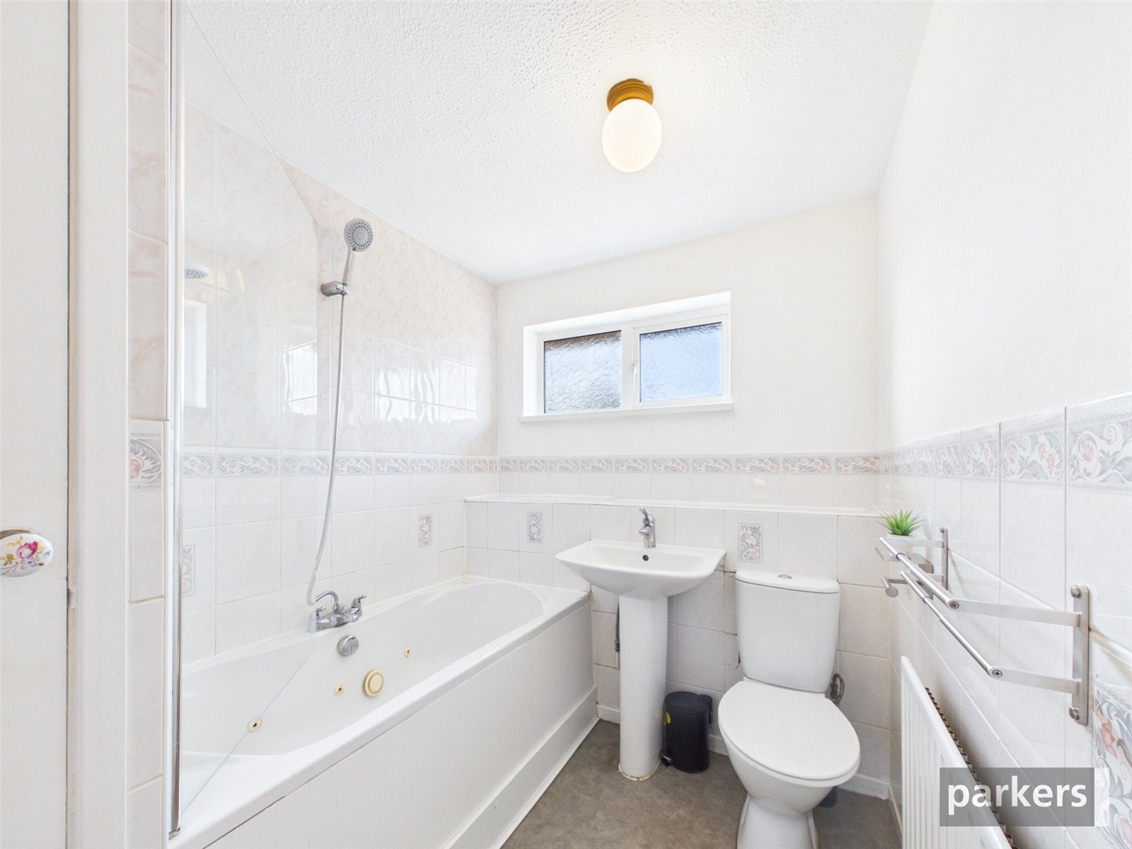 4 bedroom House to let in Lower Earley, Reading, Berkshire