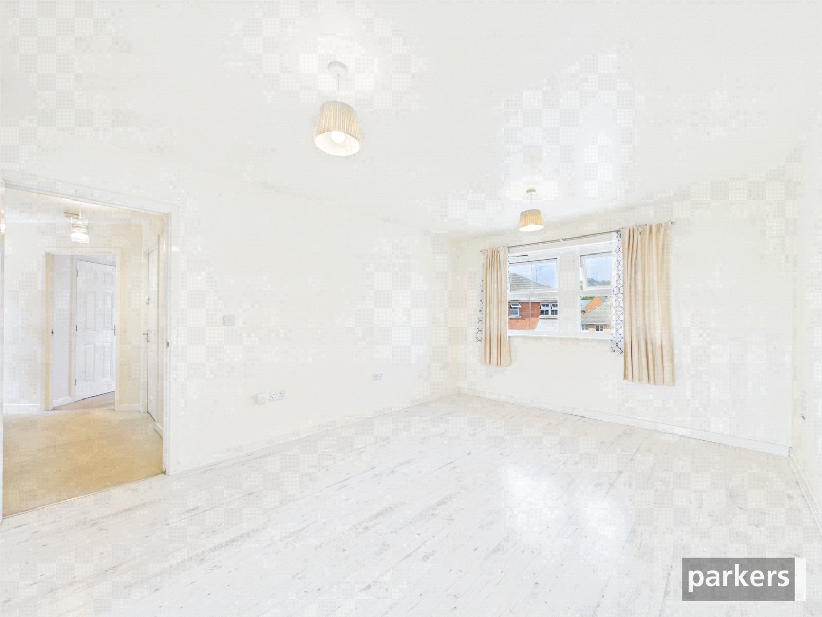 2 bedroom Flat to let in Shinfield, Reading, Berkshire