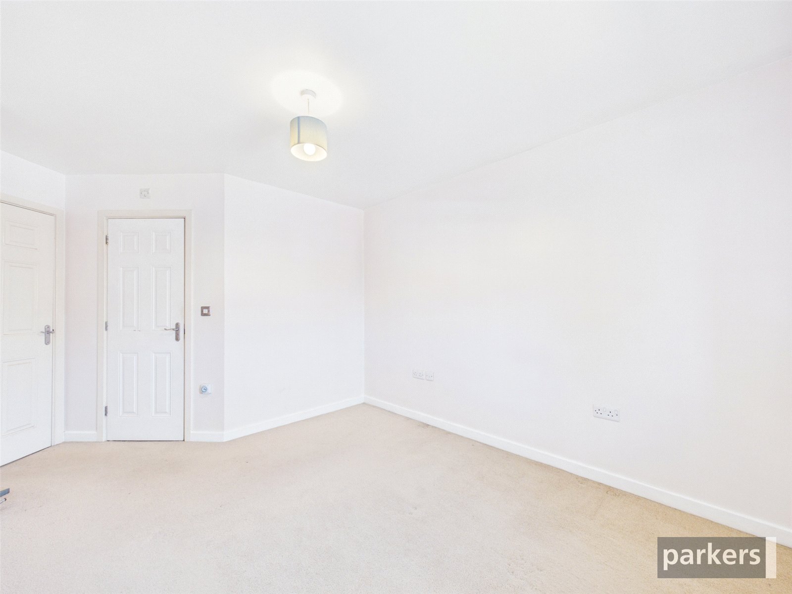 2 bedroom Flat to let in Shinfield, Reading, Berkshire