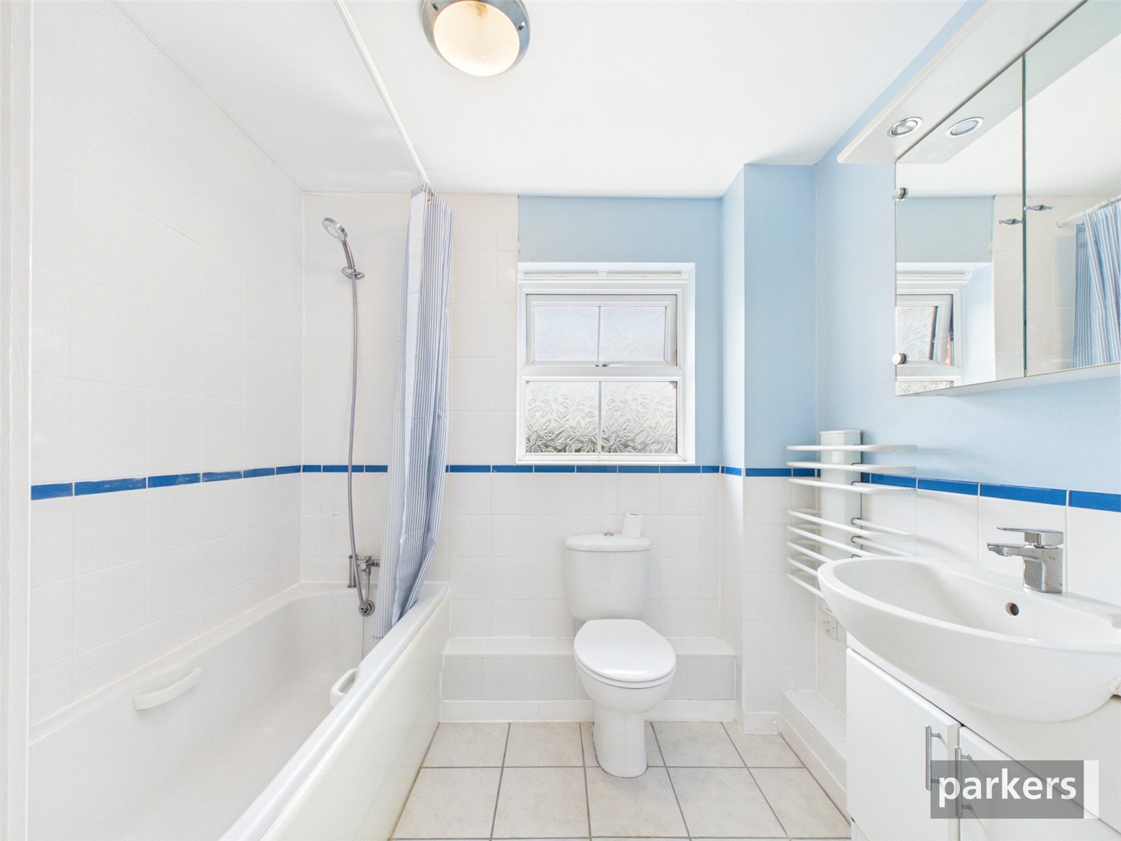 2 bedroom Flat to let in Shinfield, Reading, Berkshire