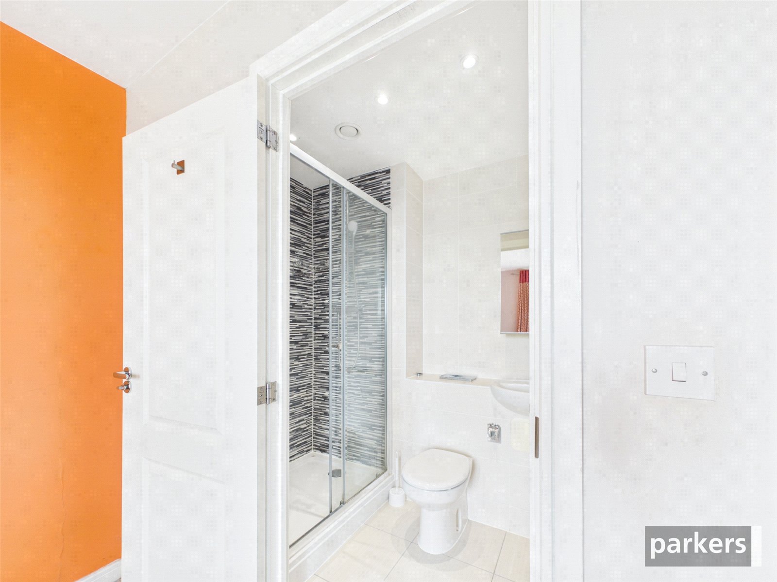 2 bedroom Flat to let in Reading, Berkshire