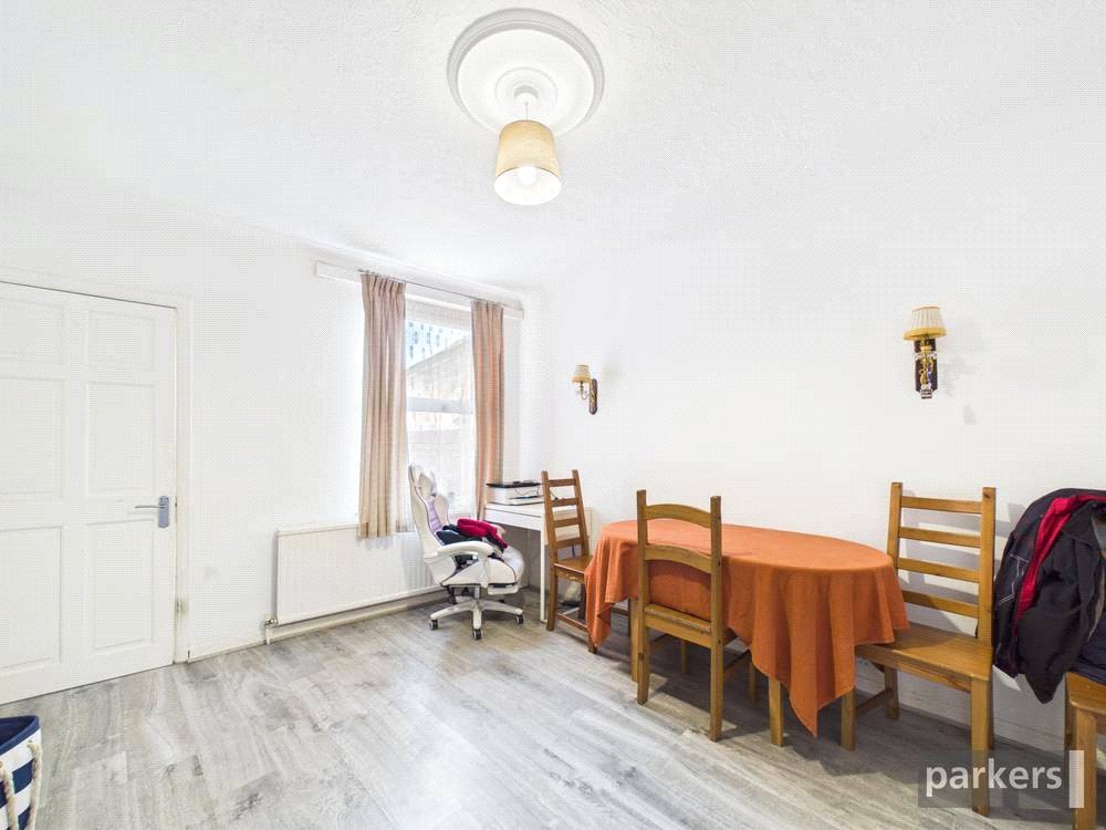 3 bedroom House to let in Reading, Berkshire