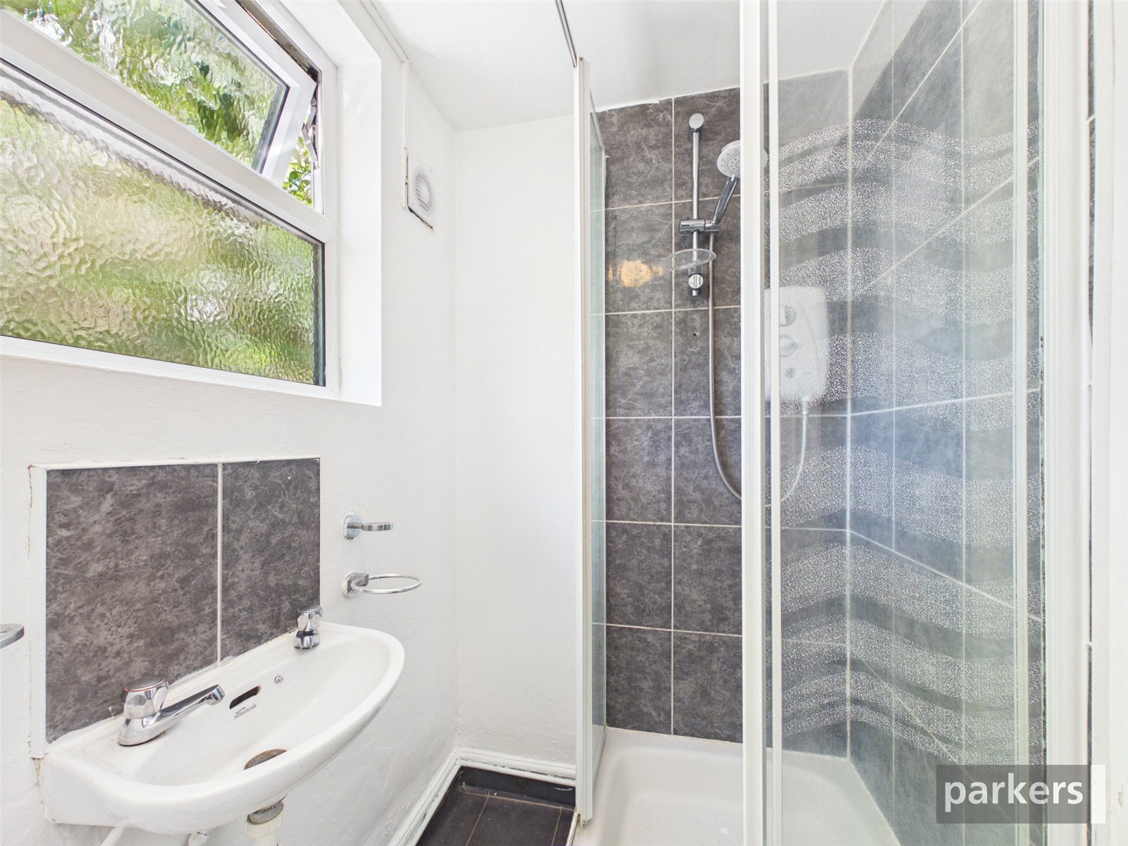 3 bedroom House to let in Reading, Berkshire