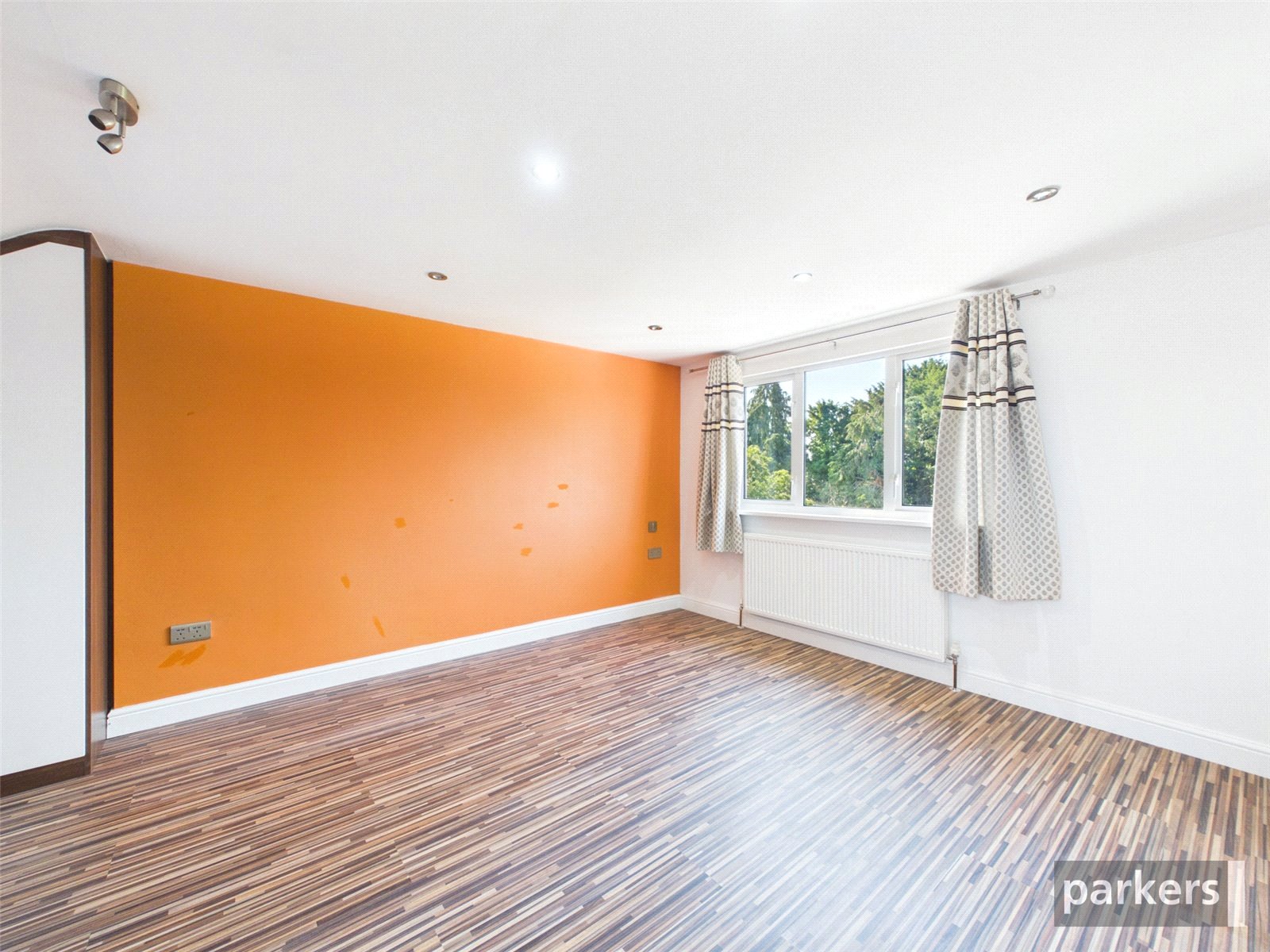 4 bedroom House to let in Earley, Reading, Berkshire