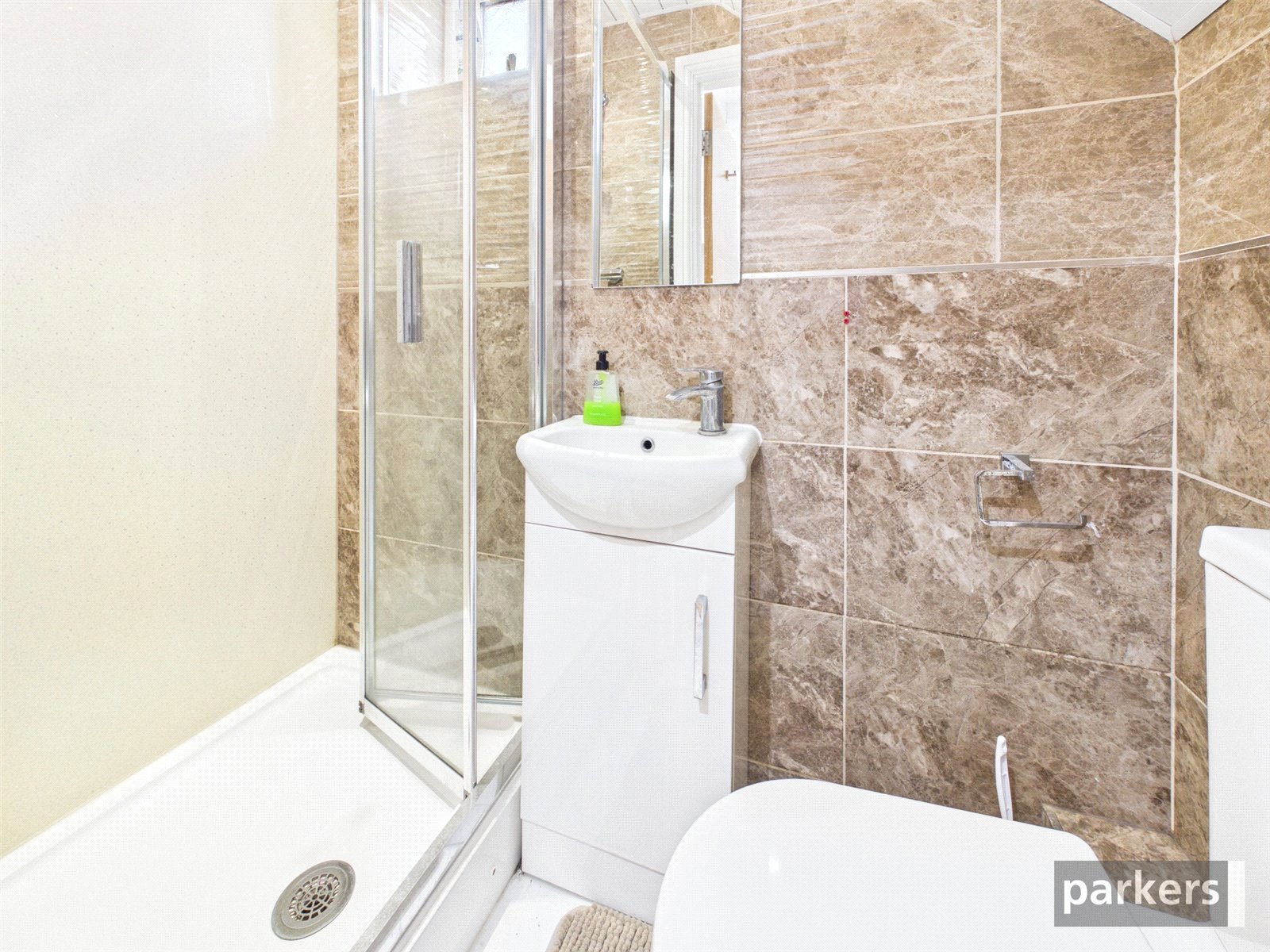 4 bedroom House to let in Earley, Reading, Berkshire