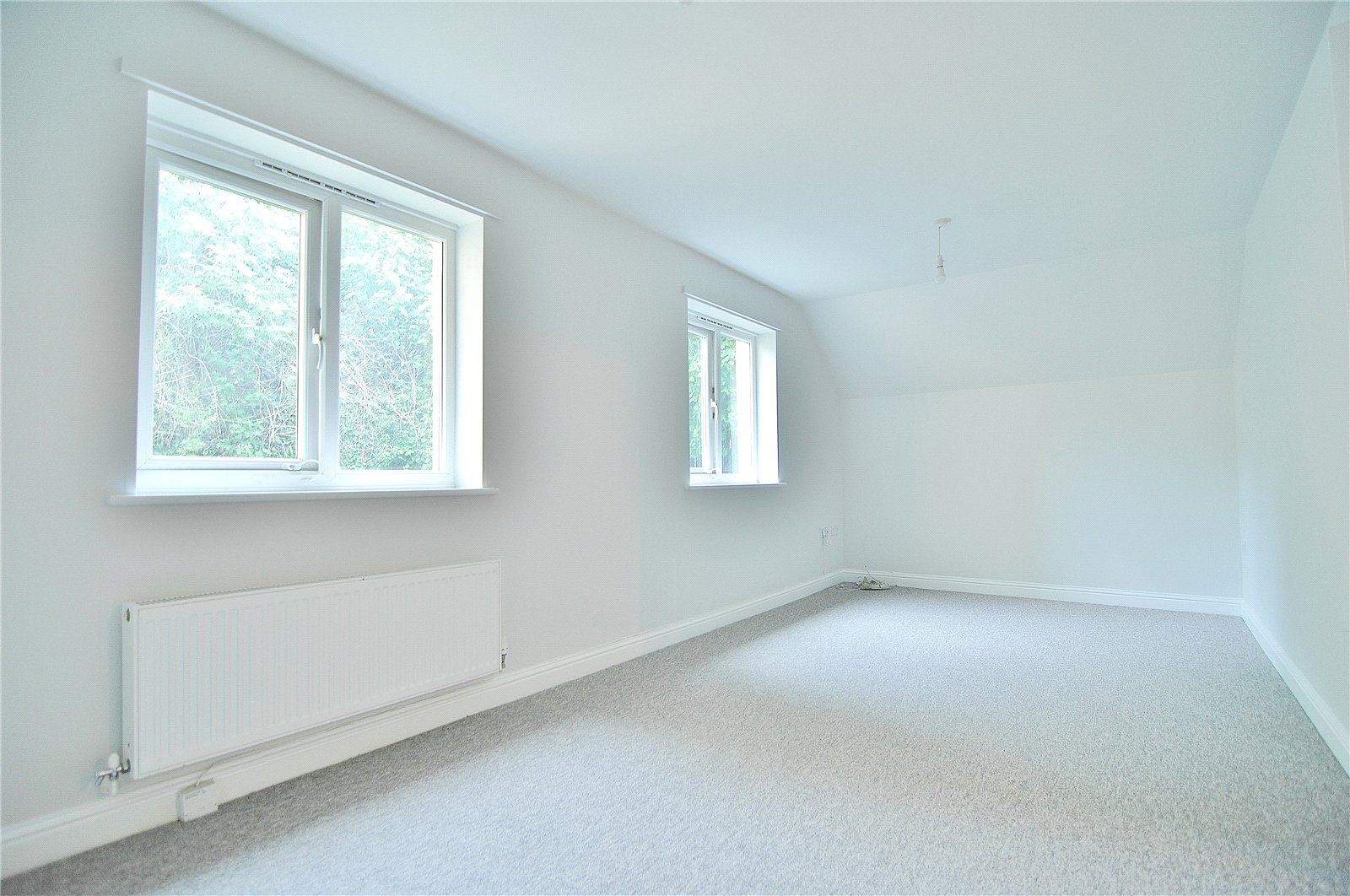 2 bedroom Flat to let in Stroud, Gloucestershire