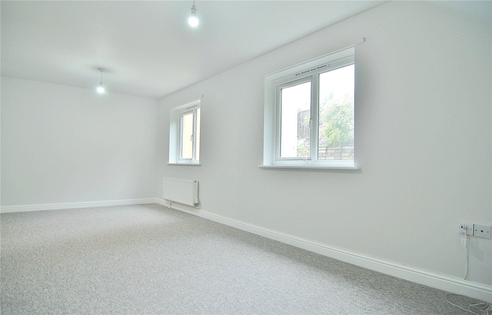 2 bedroom Flat to let in Stroud, Gloucestershire