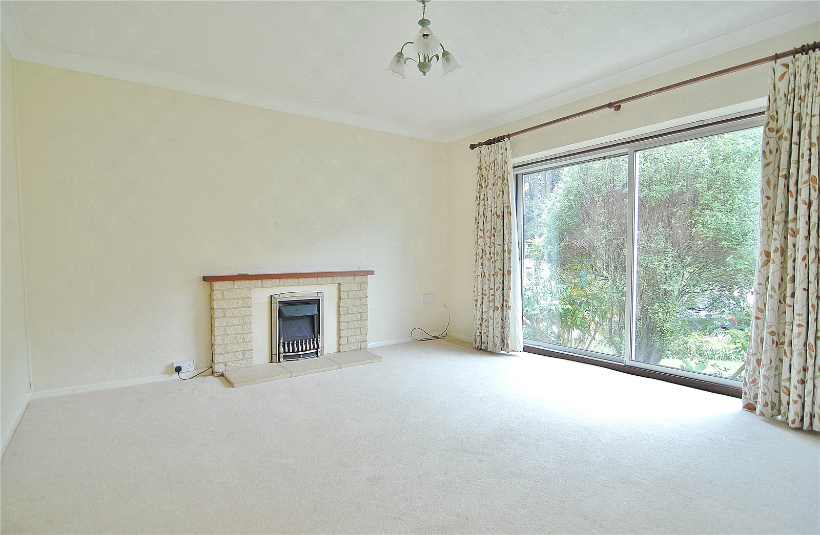 2 bedroom Bungalow to let in Stroud, Gloucestershire