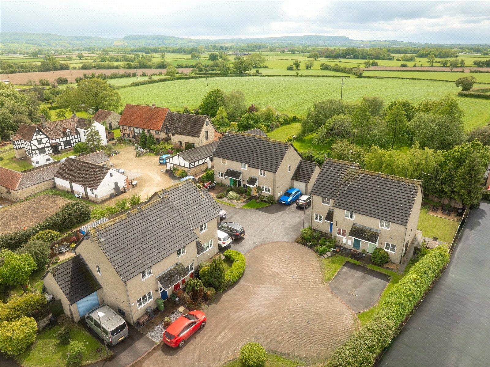 Bath Road, Eastington, Stonehouse
