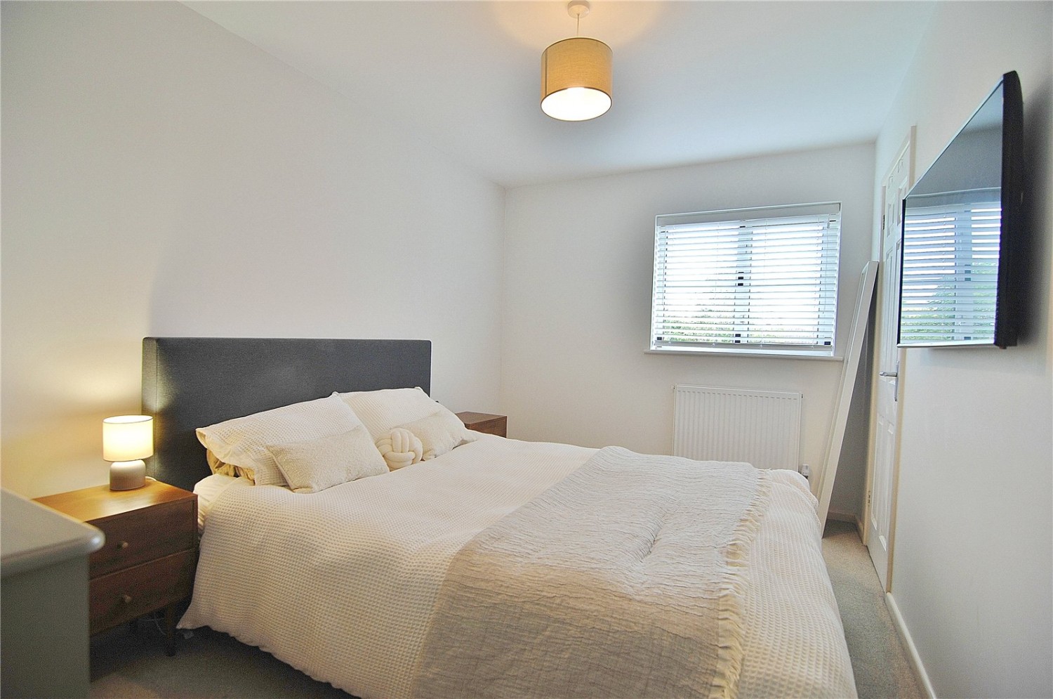 Bath Road, Eastington, Stonehouse