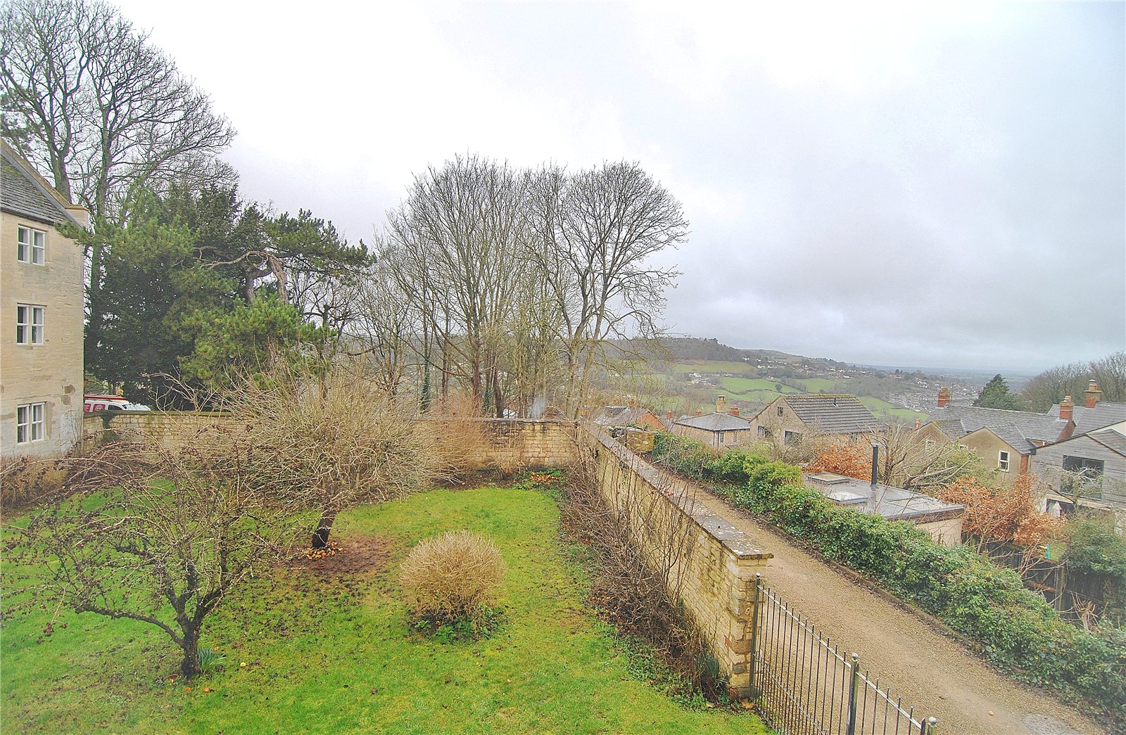 2 bedroom Flat for sale in Bisley Road, Stroud, Gloucestershire