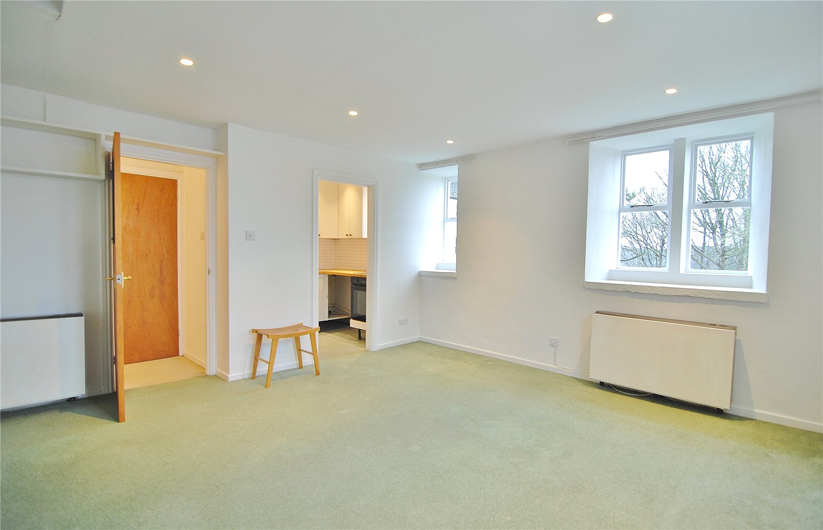2 bedroom Flat for sale in Bisley Road, Stroud, Gloucestershire