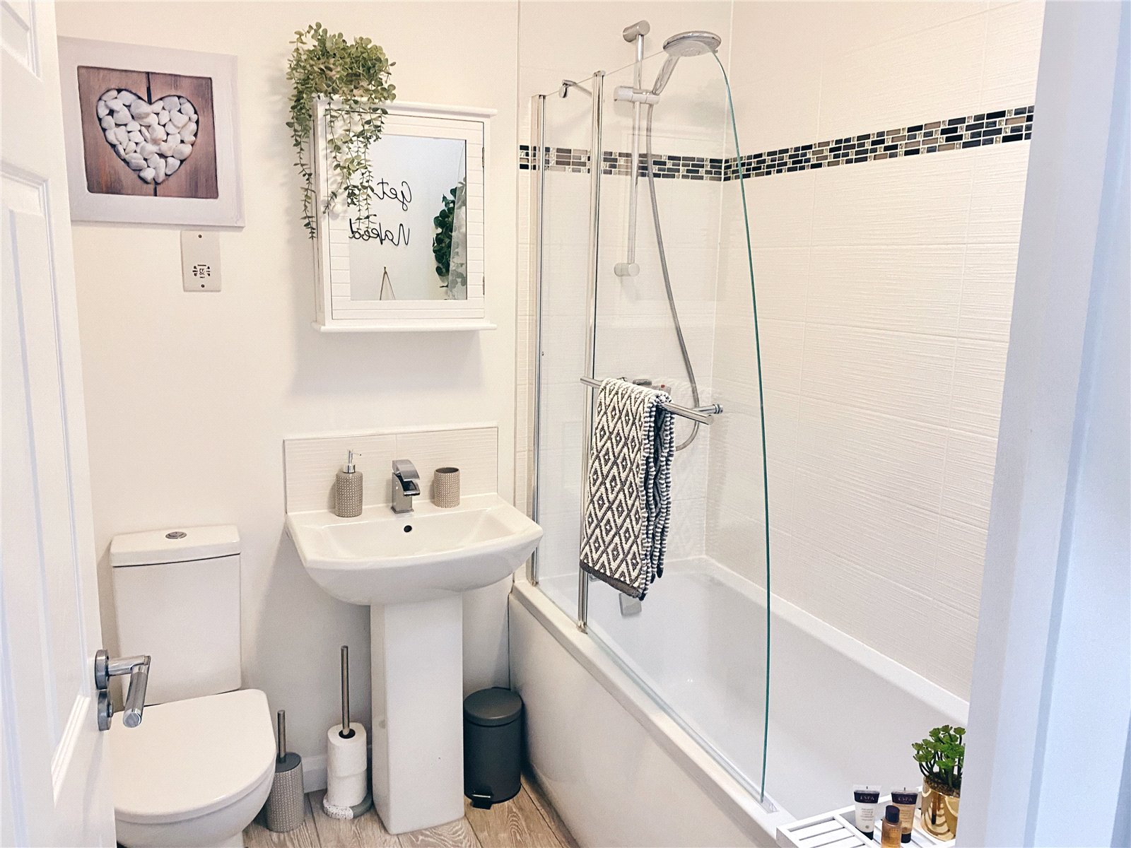 2 bedroom House for sale in Oldends, Stonehouse, Gloucestershire