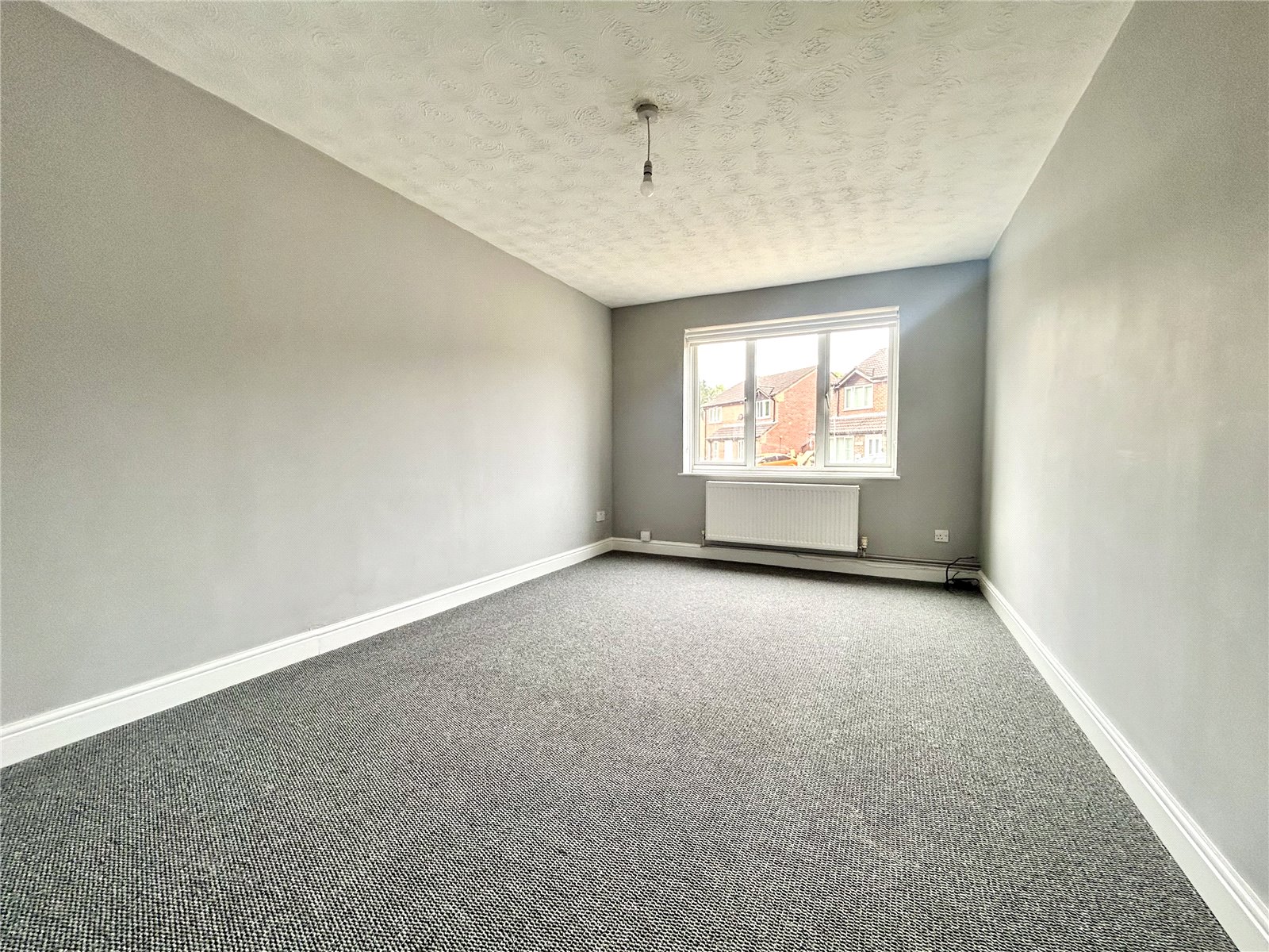 2 bedroom Flat to let in Dudbridge, Stroud, Gloucestershire