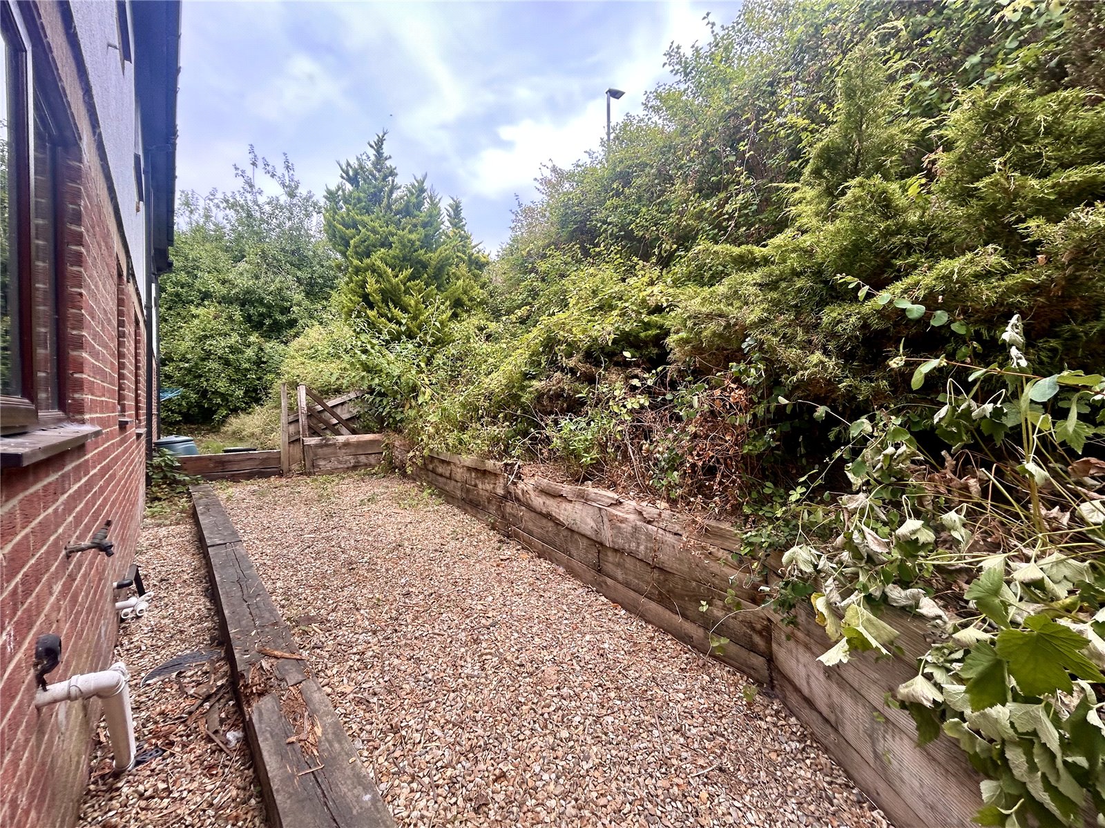 2 bedroom Flat to let in Dudbridge, Stroud, Gloucestershire