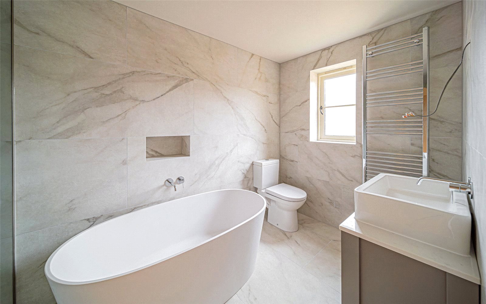 3 bedroom House for sale in Minchinhampton, Stroud