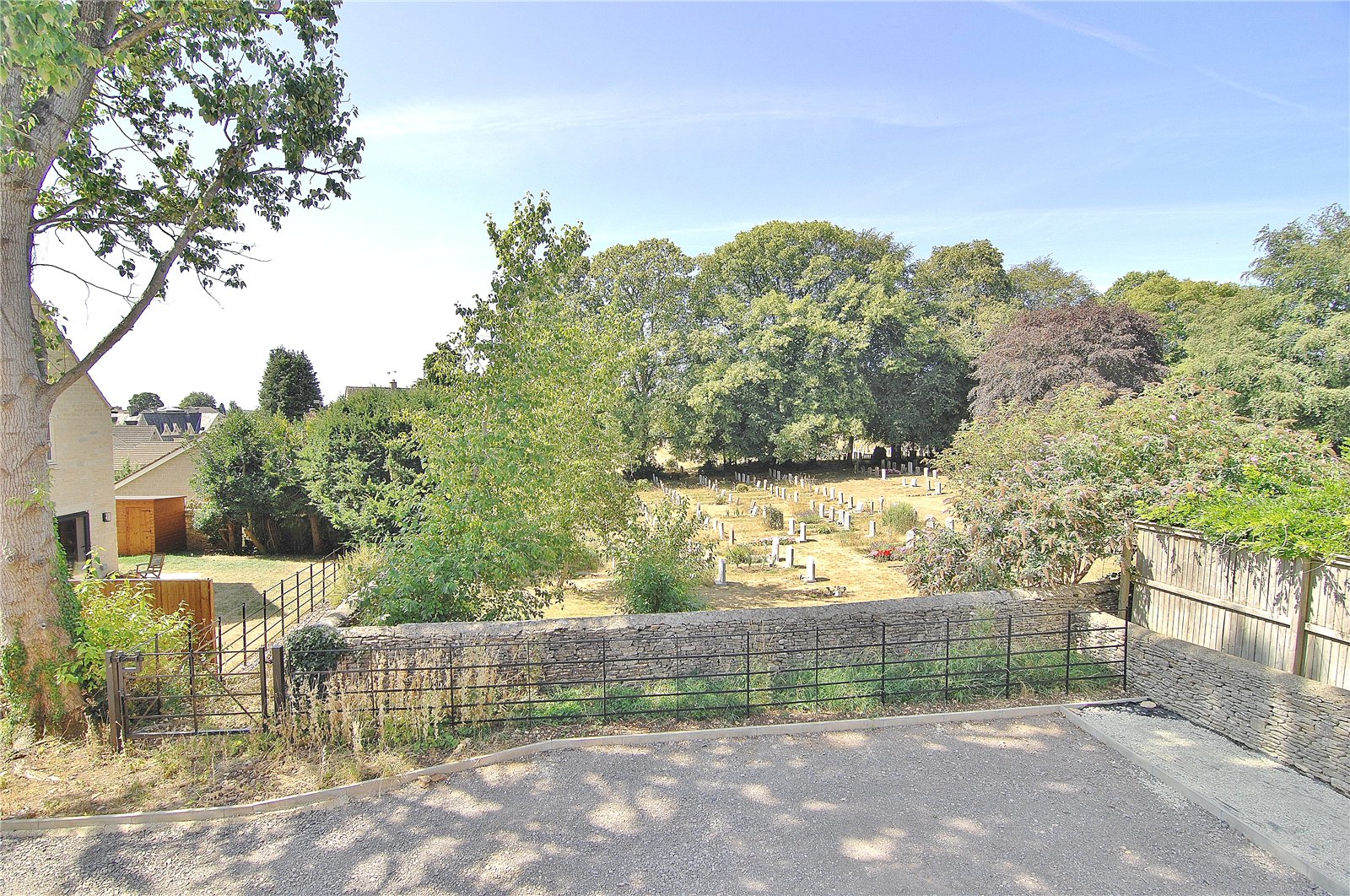 3 bedroom House for sale in Minchinhampton, Stroud