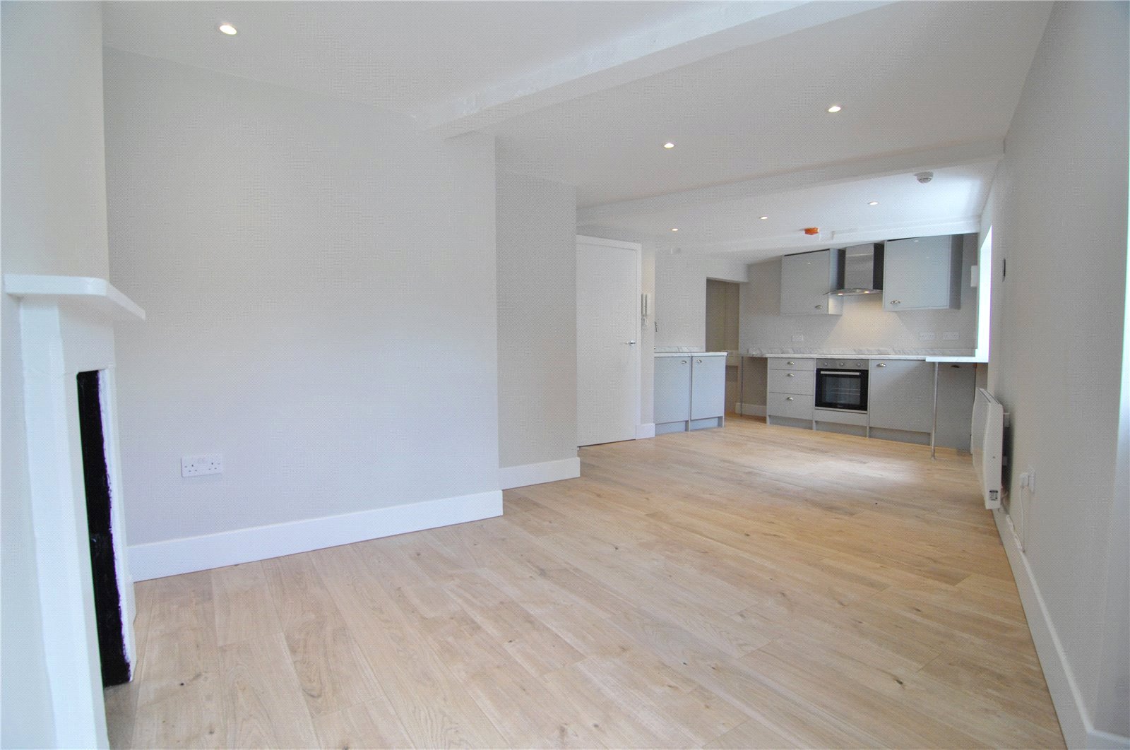 1 bedroom Flat to let in Stroud, Gloucestershire