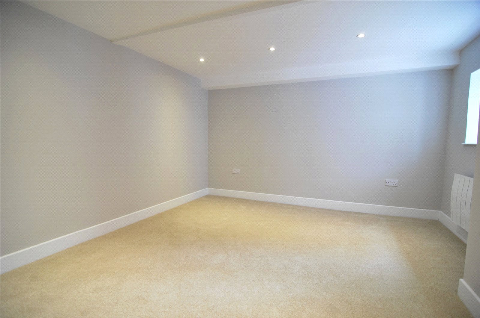 1 bedroom Flat to let in Stroud, Gloucestershire