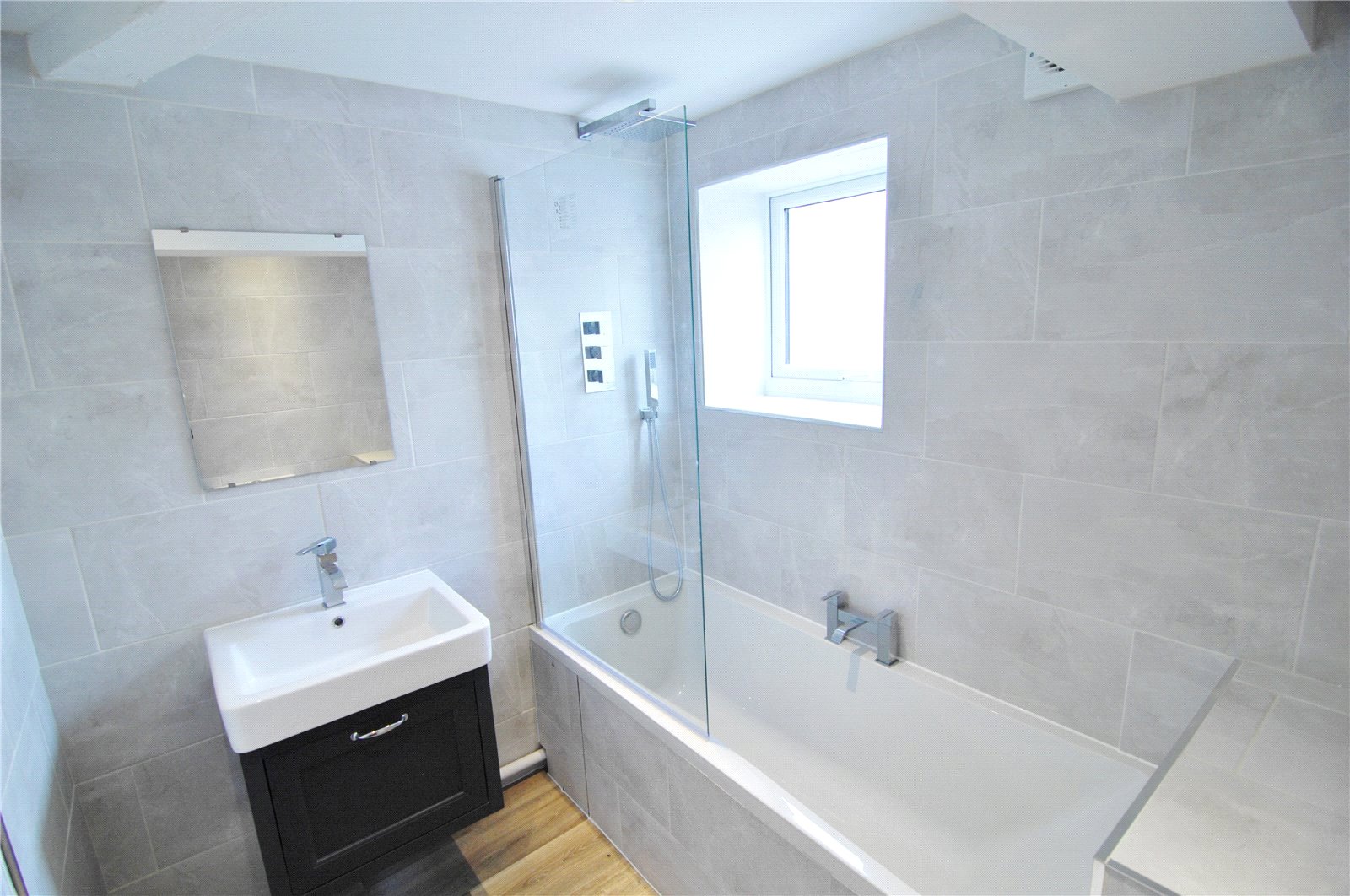 1 bedroom Flat to let in Stroud, Gloucestershire