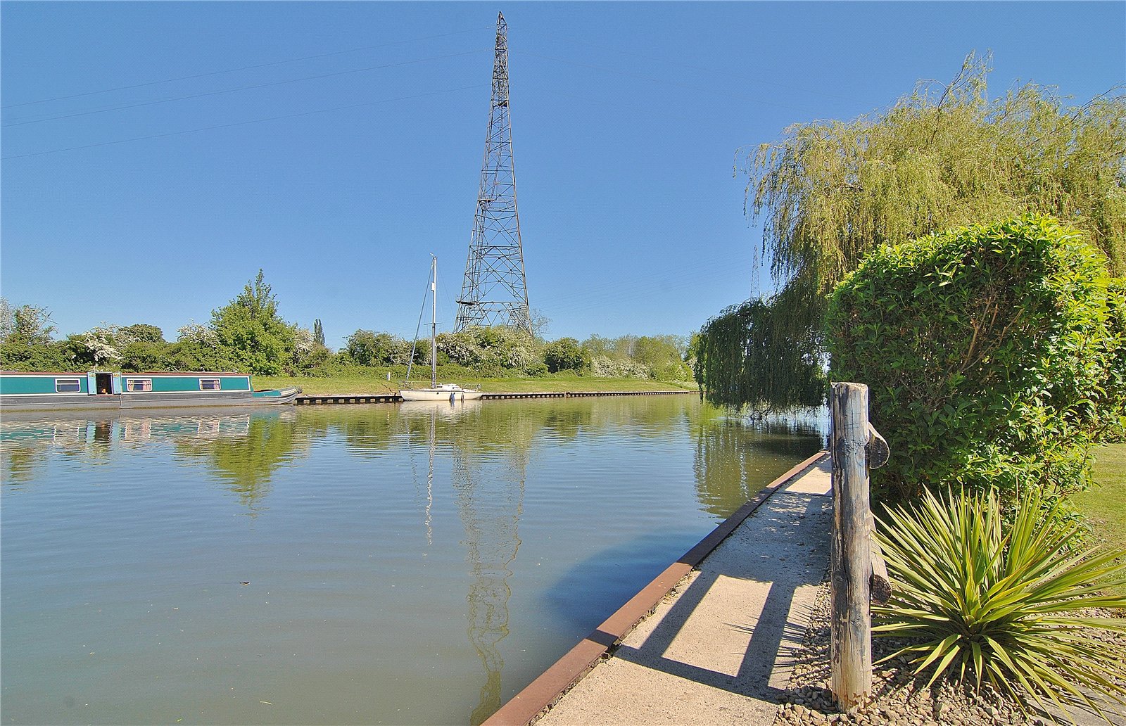 2 bedroom Bungalow for sale in Frampton on Severn, Gloucester, Gloucestershire