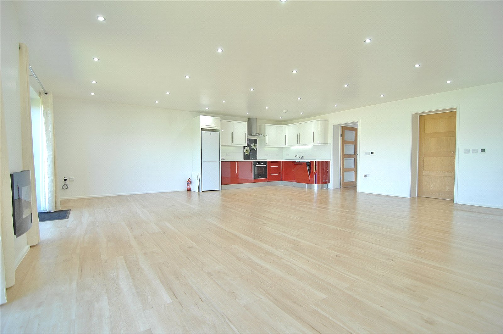 2 bedroom Bungalow for sale in Frampton on Severn, Gloucester, Gloucestershire