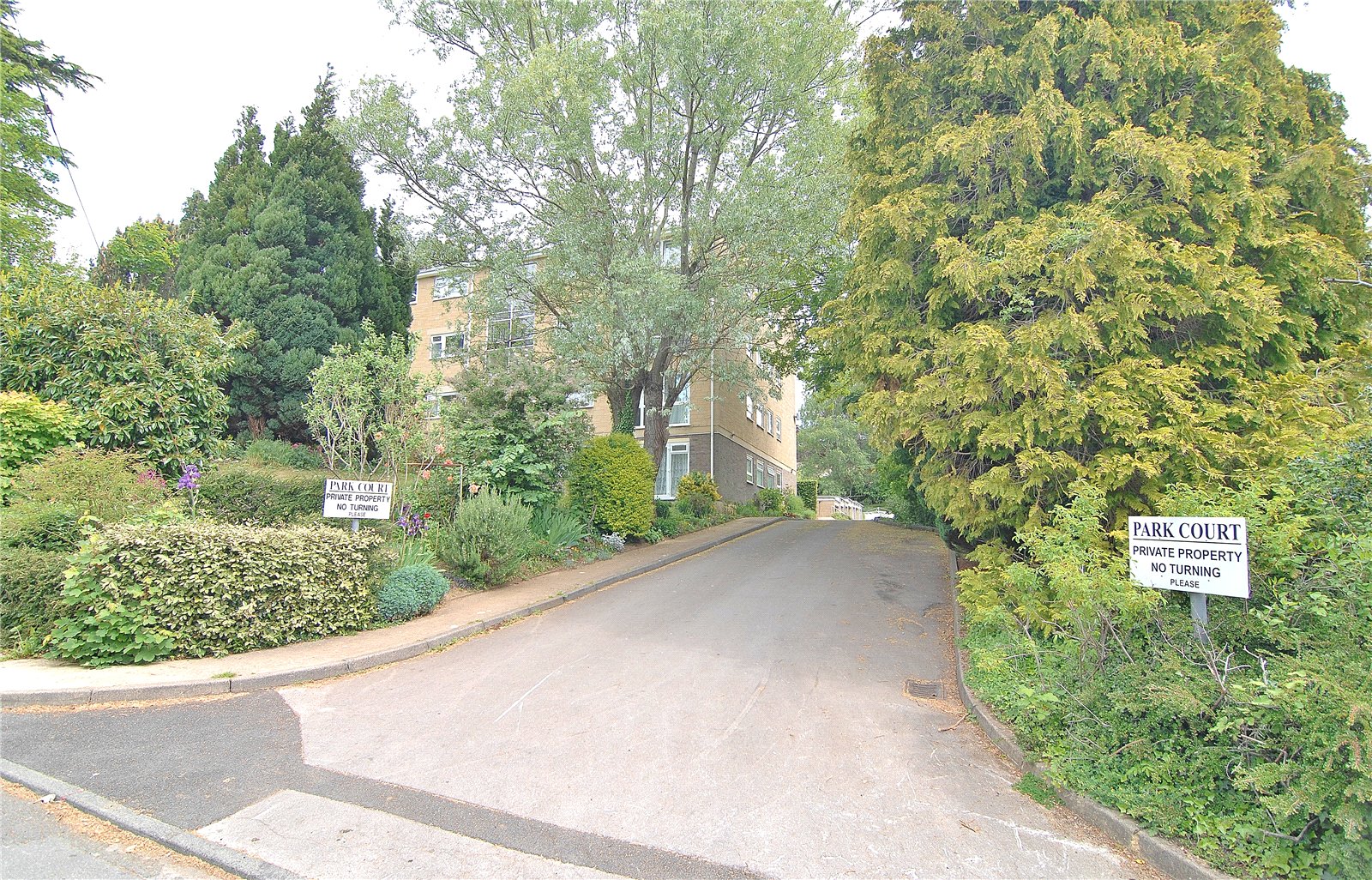 1 bedroom Flat for sale in Stroud, Gloucestershire