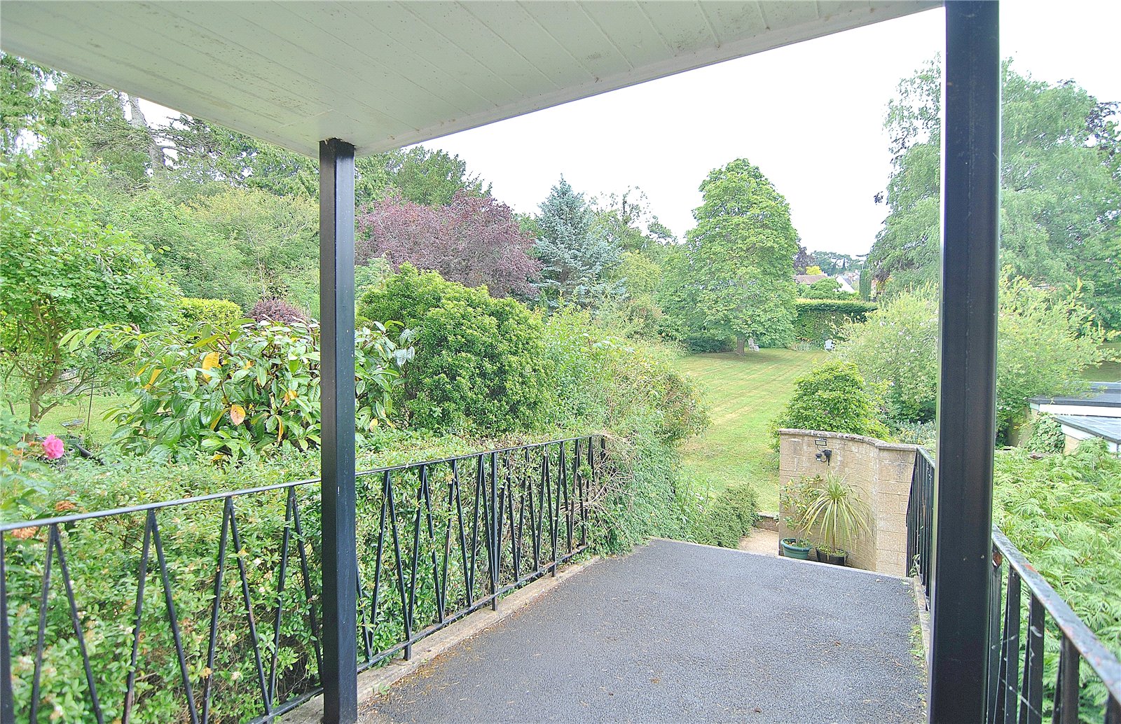 1 bedroom Flat for sale in Stroud, Gloucestershire