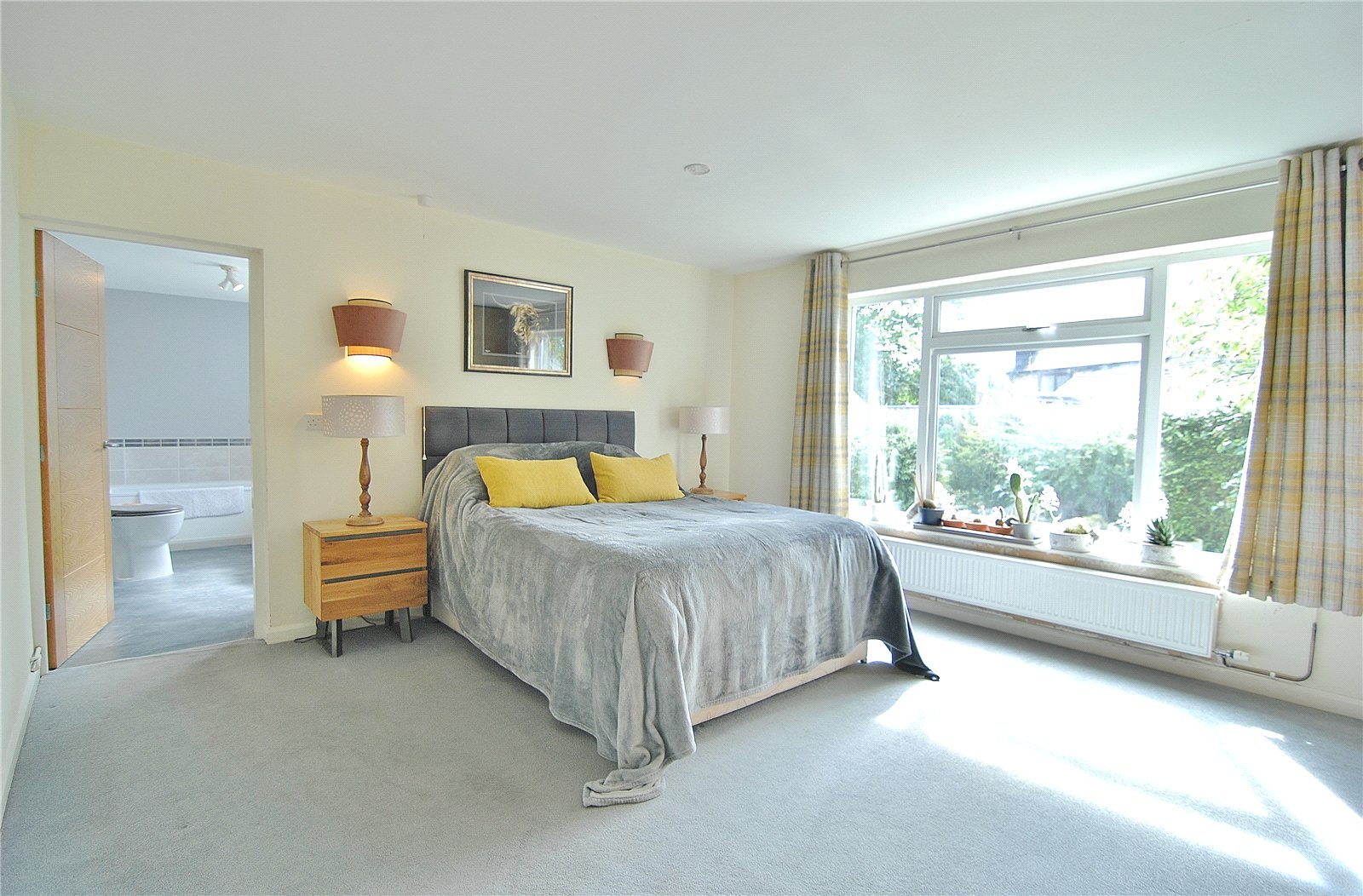 3 bedroom Bungalow for sale in Chalford Hill, Stroud, Gloucestershire
